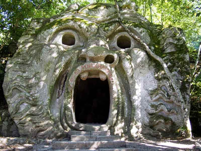 Bomarzo_cabroma